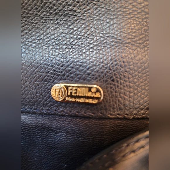 Vintage Fendi Crossbody Bag - Picture 4 of 4